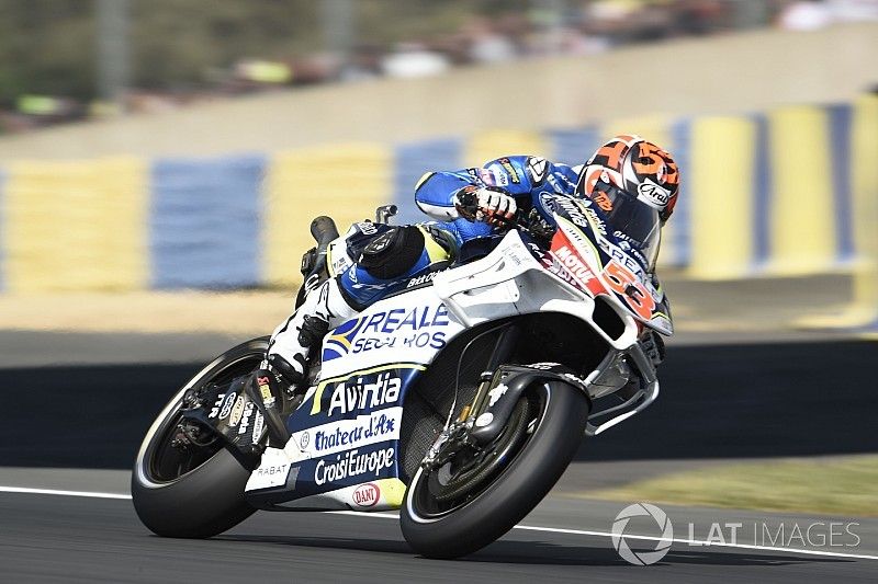 Schwerer Sturz von Tito Rabat beim Barcelona-Test