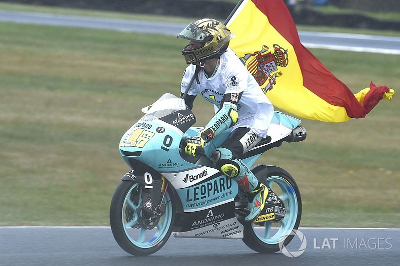Moto3 Australia: Hujan hentikan balapan, Mir juara dunia