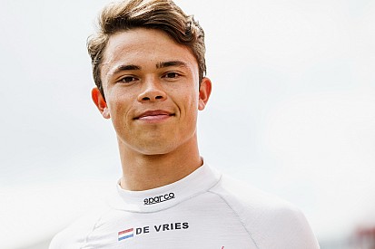 F2 Hungaroring: Russell troeft De Vries af in training, nog altijd startproblemen
