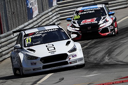 WTCR Portugal: Björk en Homola winnen op zondag