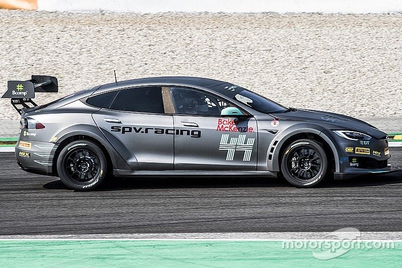 Posticipata la prima stagione dell’Electric Production Car Series