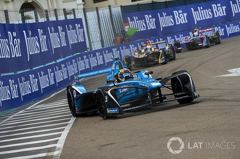 Buemi "sorry" for throwing away Punta del Este podium