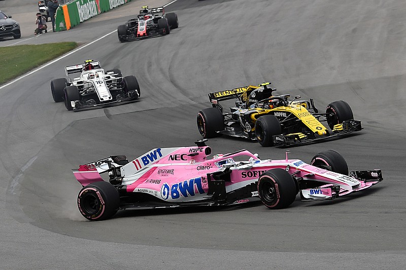 "Schwarze Flagge!" Perez nach Kollision mit Sainz stocksauer