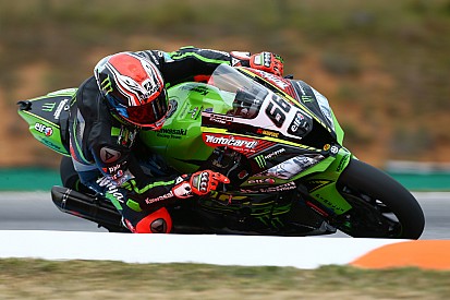 Brno WSBK: Sykes smashes lap record for pole