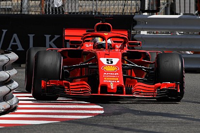 Vettel, az igazi csapatember: videón a jelenet