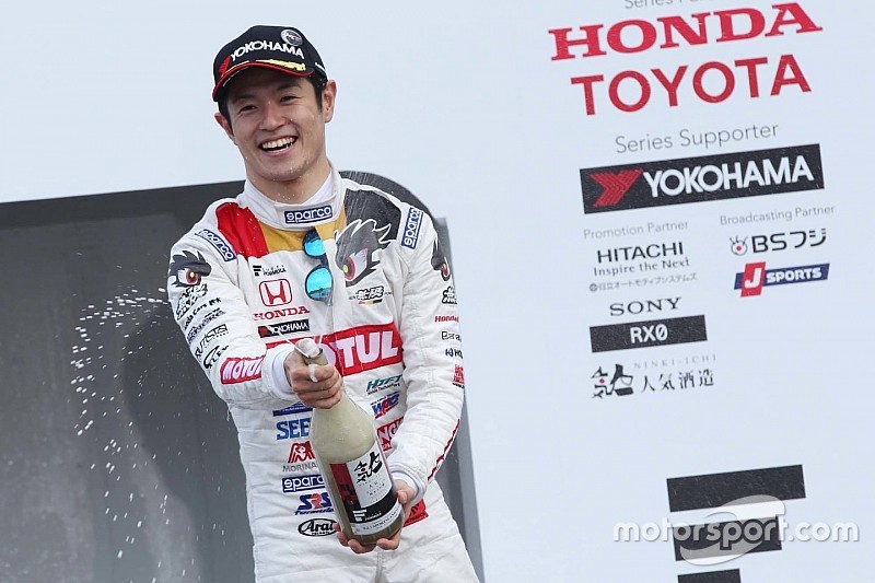 山本尚貴、展開に恵まれ今季2勝目「こういうレースもあるんだな……」