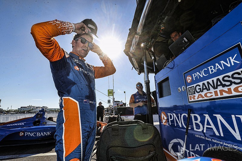 Dixon lidera la primera práctica en Long Beach