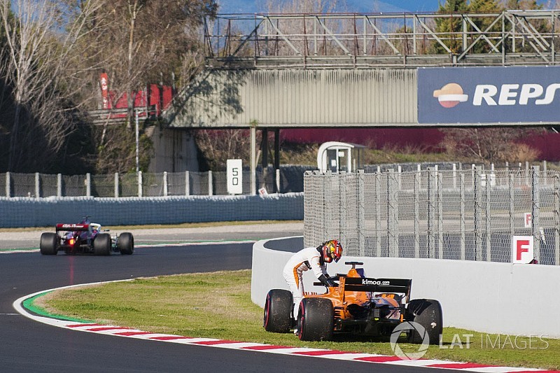 День сурка: сравните тесты McLaren-Honda и McLaren-Renault