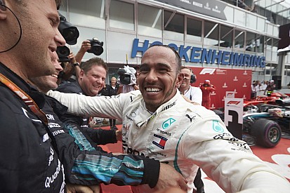 Villeneuve: A hockenheimi siker legyőzhetetlenné teheti Hamiltont