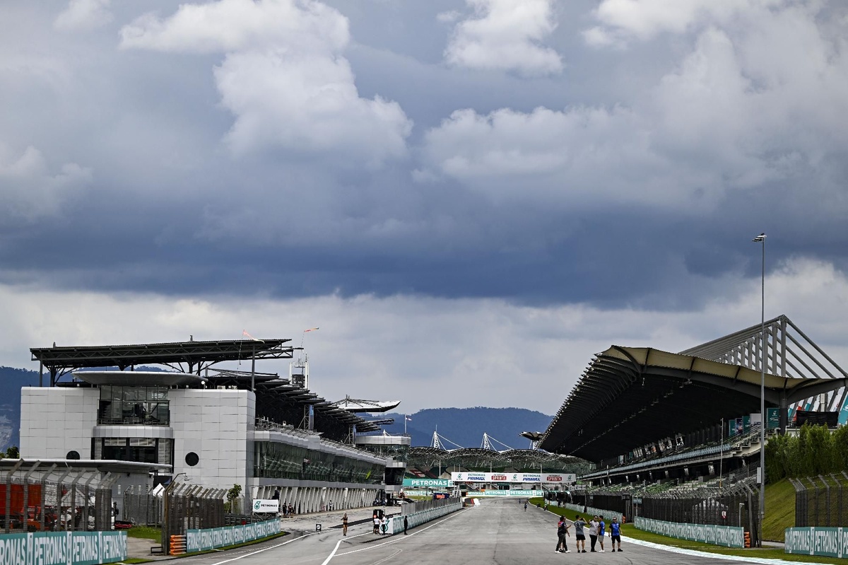 Marquez vs. Martin: Malaysian GP Showdown Looms! | MotoGP Sepang 2026