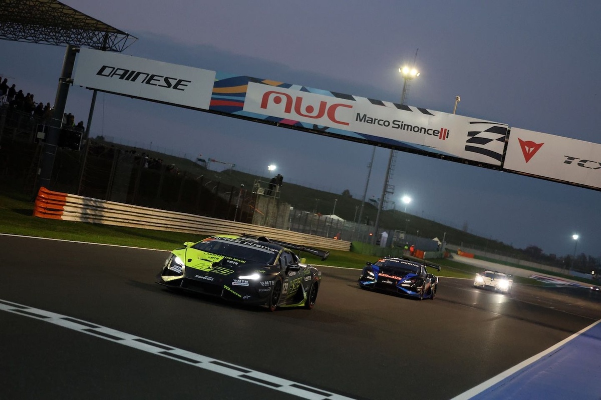 Lamborghini: Elias de la Torre and Will Bamber win Race 1 of Pro and Pro-Am...