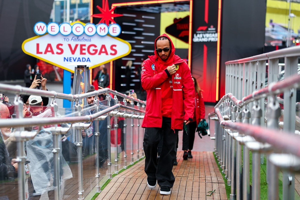 F1: Hamilton pode atingir feito negativo na carreira em 2025; entenda qual