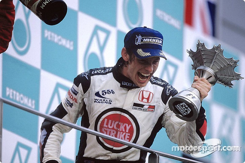 Ma 15 éve: Schumacher 72. győzelme, Button első dobogója