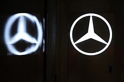 Mercedes, 100 milyon dolarlık bütçe sınırını destekliyor