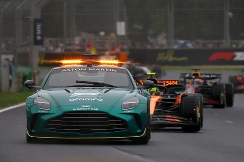 Verstappen: Quien se estrella detrás del coche de seguridad "es realmente estúpido"