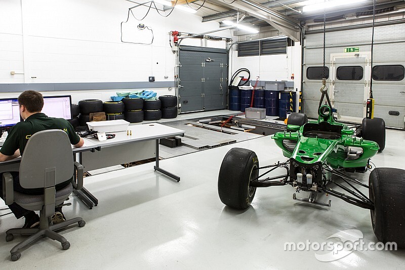 Az enyészeté lett a Caterham F1-es központja - beszédes képgaléria