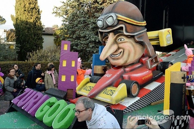 In canton Ticino la F.E diventa un... carro allegorico
