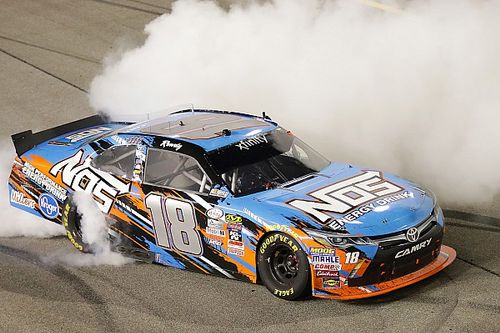 Moins de pilotes de Sprint Cup en Xfinity et en Trucks