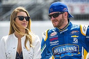 Dale Jr.'s wife: "It's not worth the risk" for him to run 2018 Clash