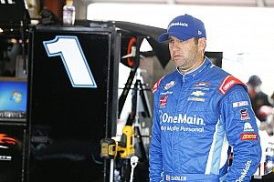 Sadler goes 'back to school' before Xfinity title showdown