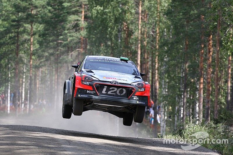 Awal yang solid bagi Hyundai Motorsport, Neuvillle bertahan di posisi ketiga Reli Finlandia
