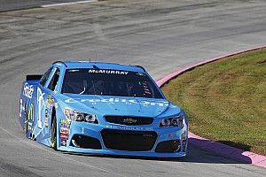 McMurray leads second Cup practice at Martinsville