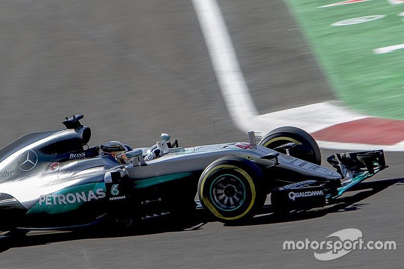 Hamilton con la pole position para México