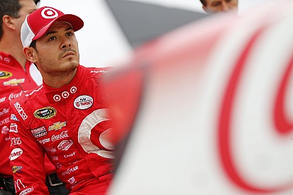Kyle Larson tops first Cup practice at Dover