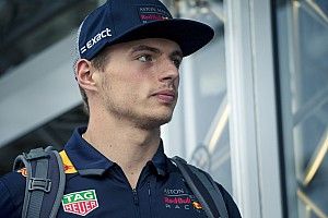 Verstappen crê que Renault não dê preferência à Red Bull