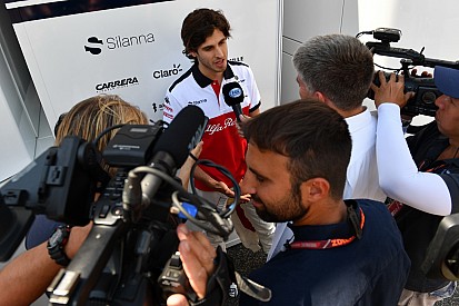 Giovinazzi, Macaristan'daki ilk seansta Leclerc yerine piste çıkacak