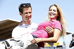 WRC: la C3 beffa Ogier e sua moglie si scaglia contro Citroen!