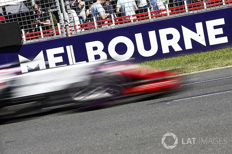 Fotogallery: la prima giornata di prove del GP d'Australia di F.1