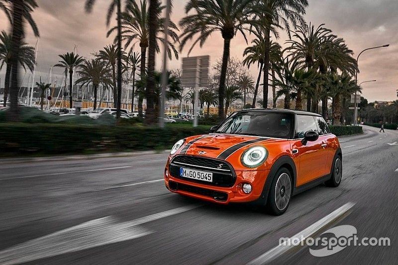 MINI Cooper S restyling, diverte ma non stressa