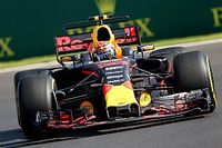 El día de Verstappen es interrumpido para probar partes 2018