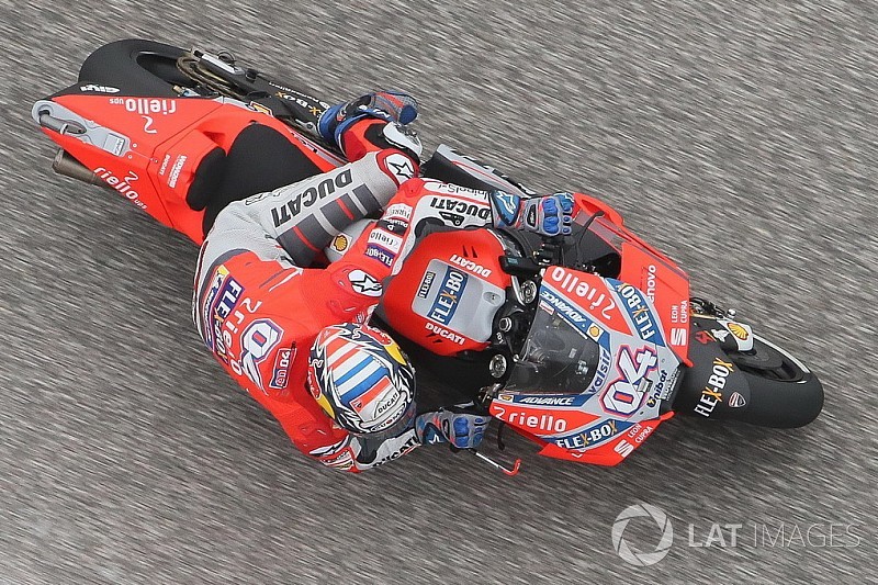 MotoGPスペインFP1:ドヴィツィオーゾ、マルケスを0.007秒退け首位