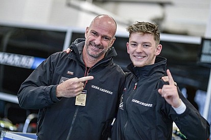 Toby Sowery centra una grande pole per Gara 2 sotto la pioggia dell'Estoril