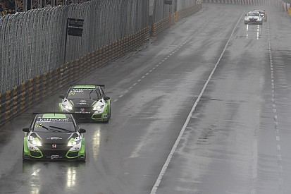 Hivatalos: a Zengő Motorsport két autóval indul a WTCR-ben!