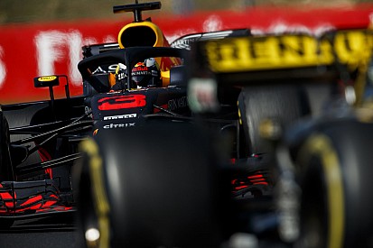 Jones: Ricciardo'nun Verstappen'i destekleyen Red Bull'dan ayrılması doğruydu