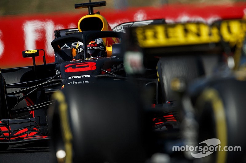 Jones: Ricciardo'nun Verstappen'i destekleyen Red Bull'dan ayrılması doğruydu