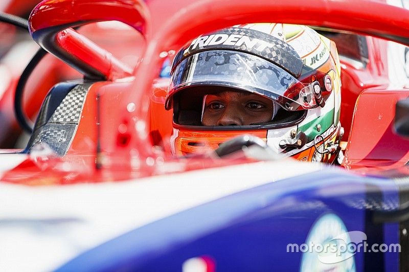 Maini: F2 "killing our careers" with new car issues