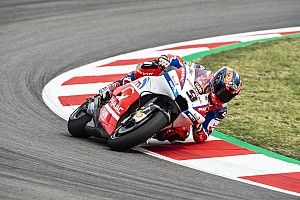 Petrucci sufre una dura caída probando nuevas piezas para Ducati