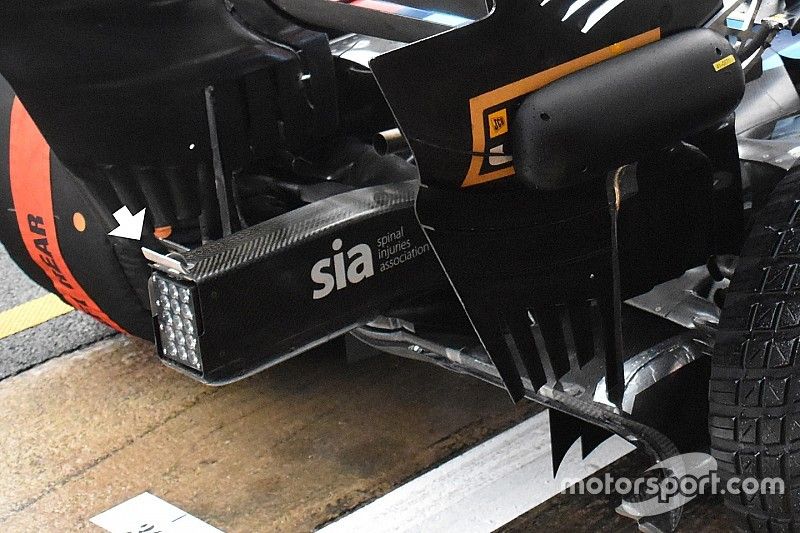A Williams is kis kacsafarokkal próbálkozik az FW41 hátulján