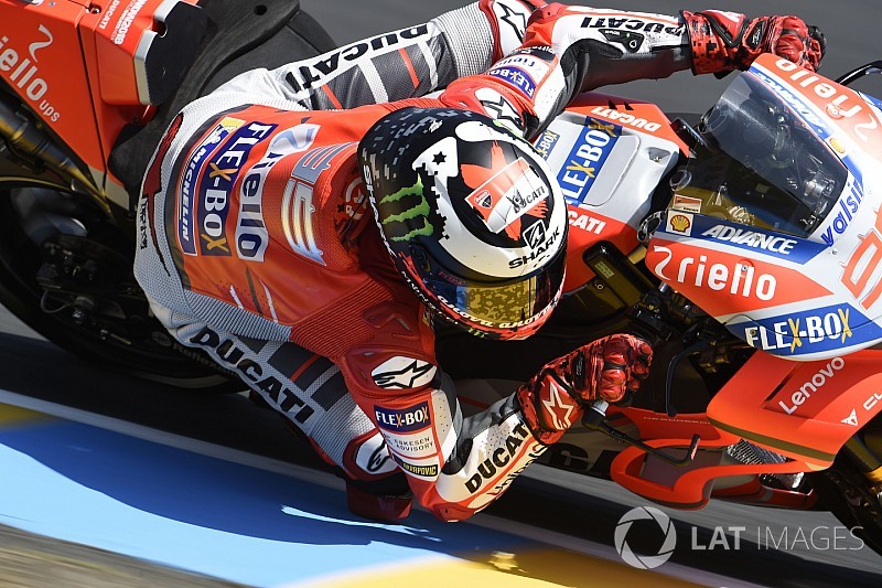 A Lorenzo no le importan los rumores sobre su futuro