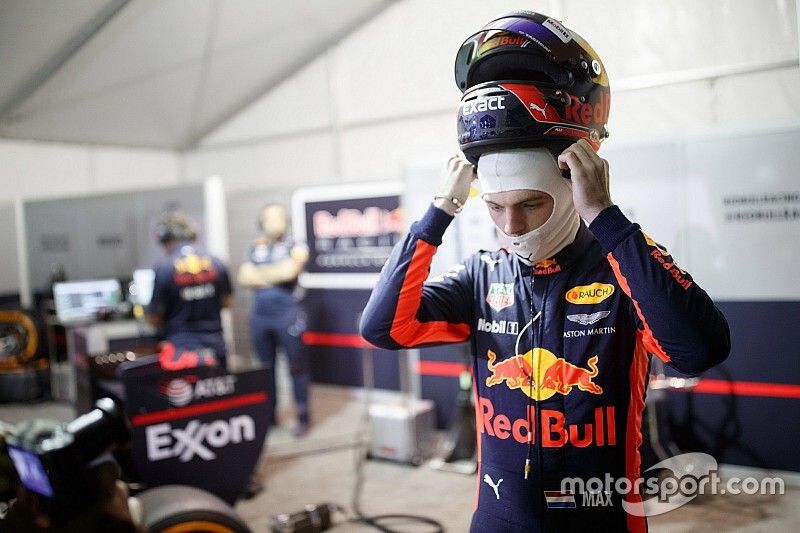 Гонщик киберкоманды Red Bull превзошел Ферстаппена в виртуальной гонке
