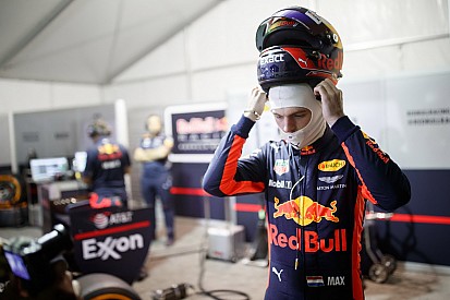 Гонщик киберкоманды Red Bull превзошел Ферстаппена в виртуальной гонке