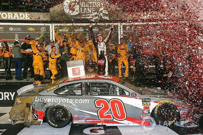 Erik Jones, Joe Gibbs Racing, Toyota Camry buyatoyota.com, celebrates in victory lane