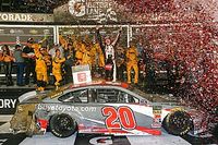 Erik Jones gewinnt NASCAR-Crashfest in Daytona