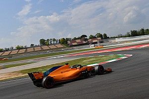 Norris señala las mejoras y el punto débil del "nuevo" McLaren