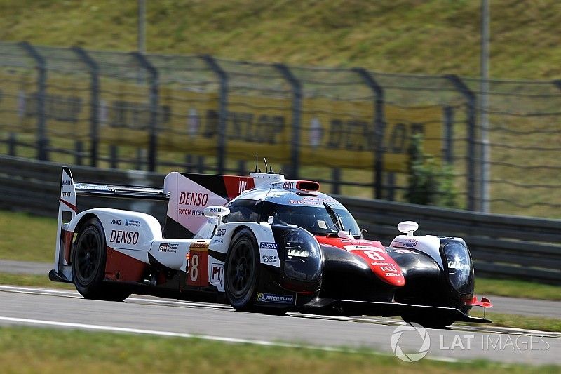 #8 Toyota Gazoo Racing Toyota TS050 Hybrid: Anthony Davidson, Sébastien Buemi, Kazuki Nakajima