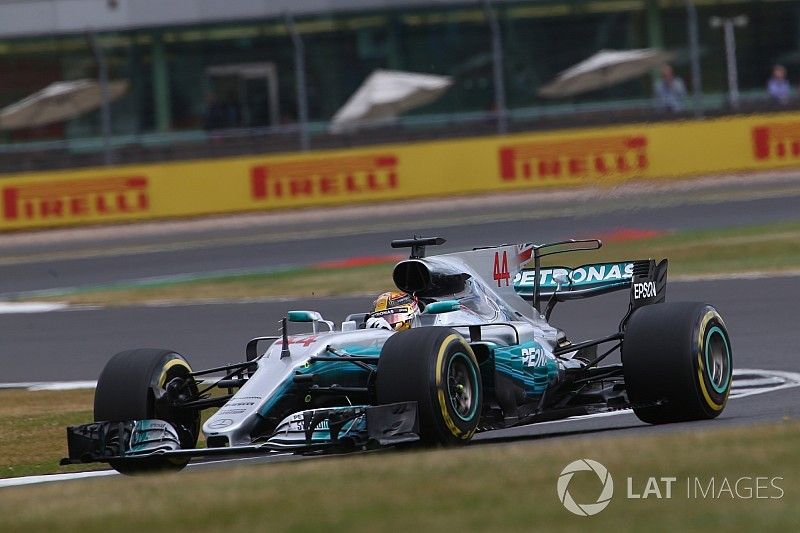 GP Inggris: Kalahkan Vettel, Hamilton unggul tipis 0,032 detik di FP3